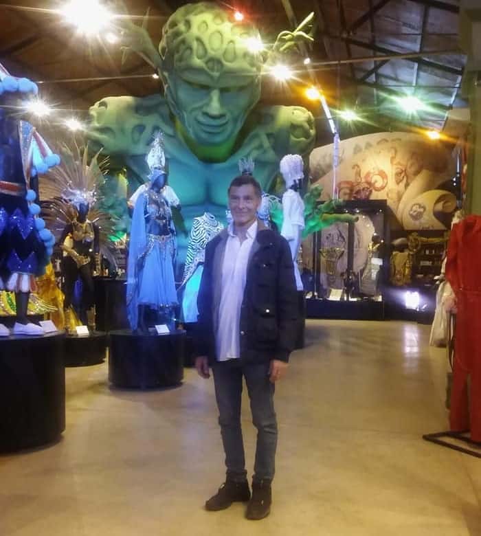 Gustavo Garzón visitó el Museo del Carnaval y prometió volver