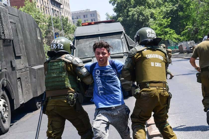 Más de 2.600 personas detenidas y 15 muertos en la revuelta social en Chile