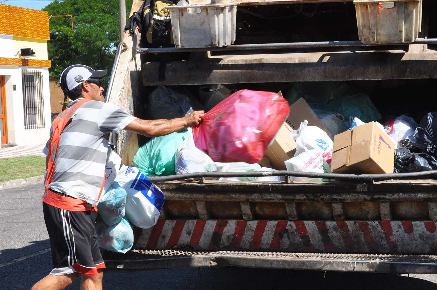 Por el Día del Empleado Municipal, el viernes no habrá recolección de residuos