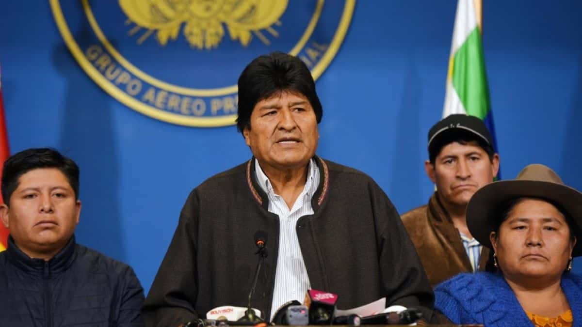 Renunció Evo Morales y denunció un Golpe de Estado