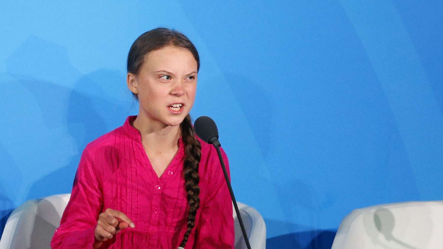 ¿Greta Thunberg viajó en el tiempo o es inmortal?