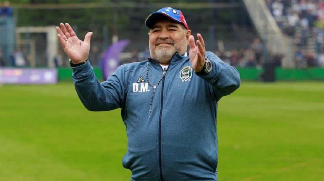El 10 no se va: Maradona informó que volverá a dirigir a Gimnasia de La Plata