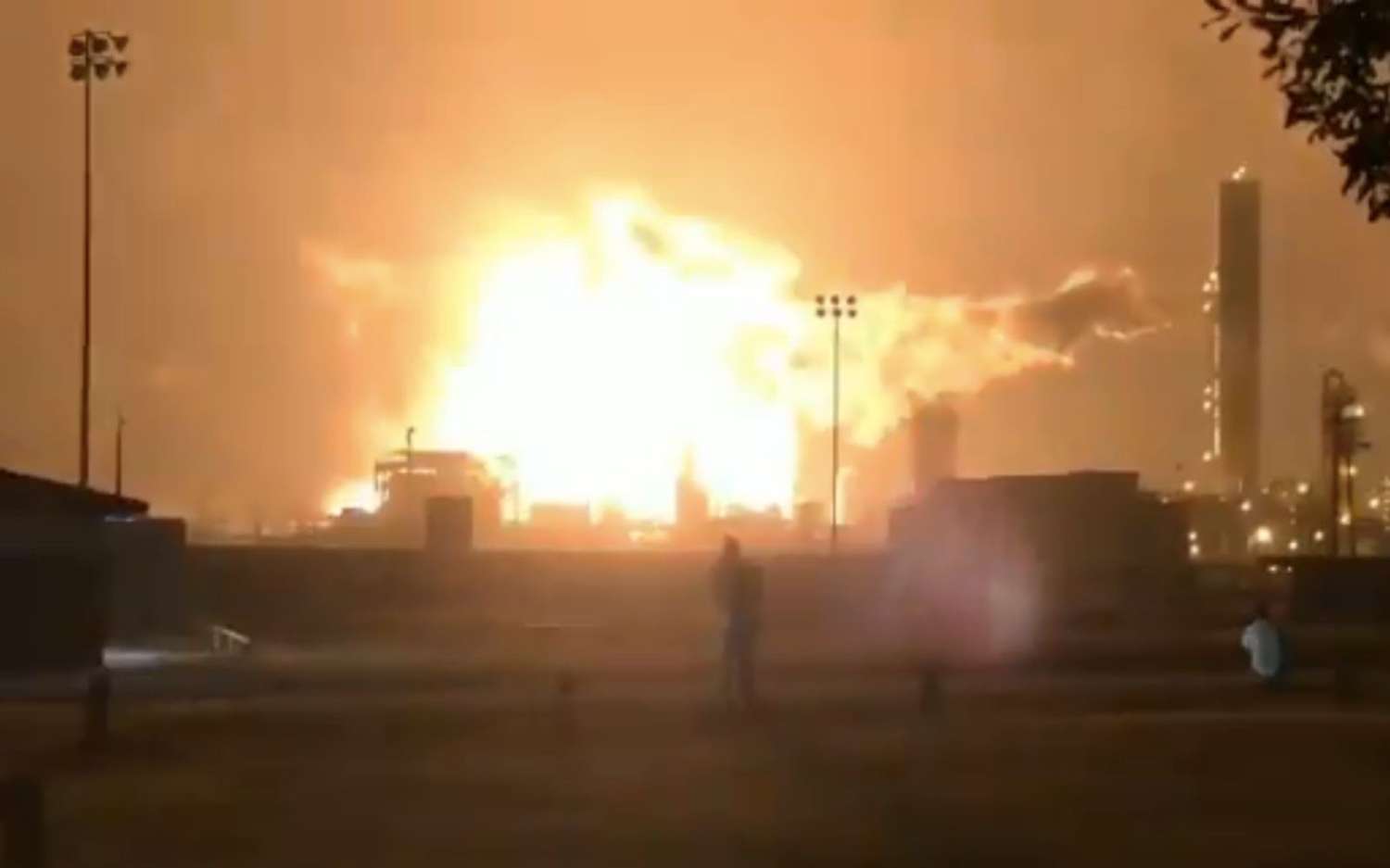 Explotó una planta química en Estados Unidos: evacúan un gran área de Texas
