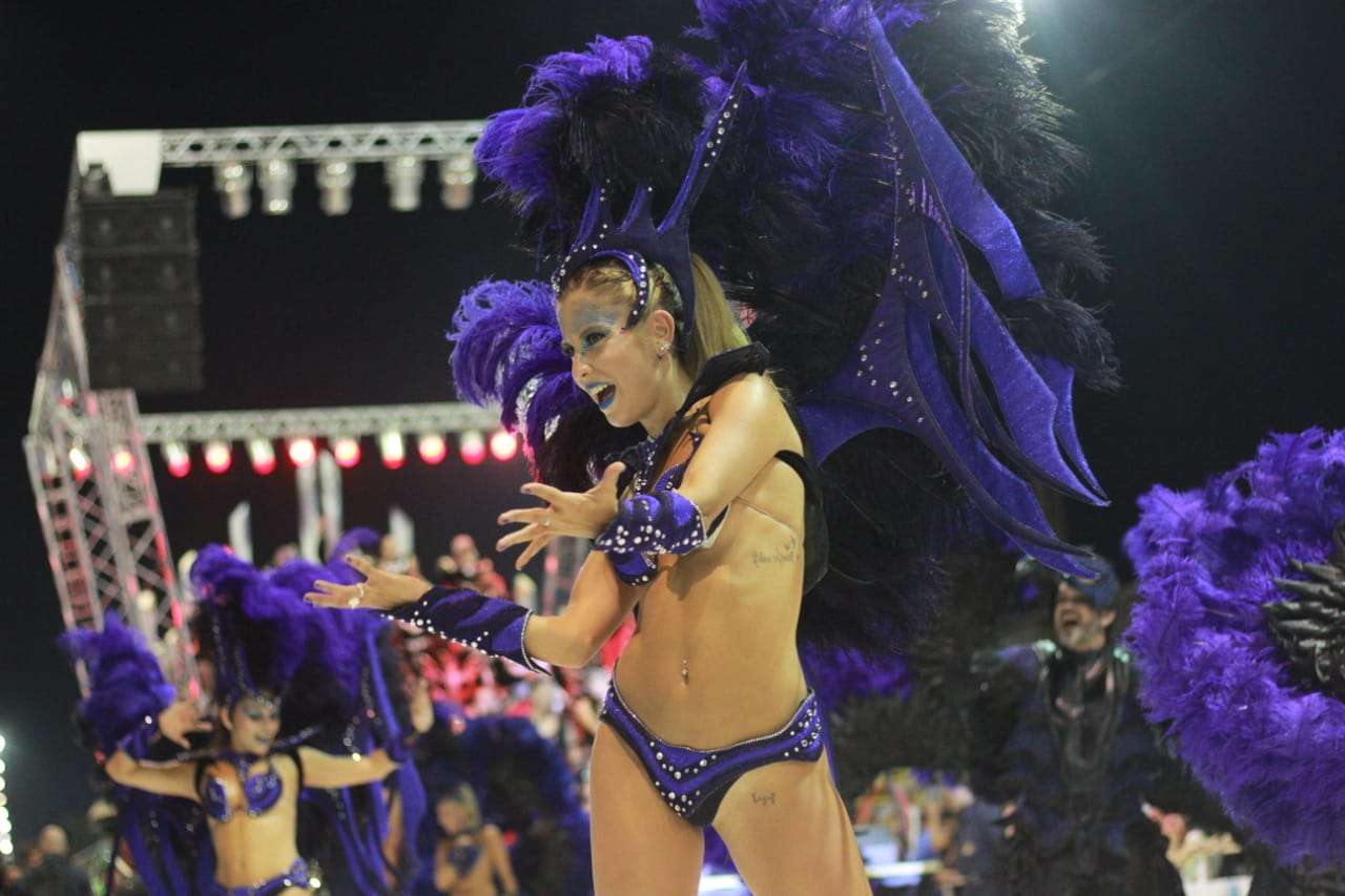 Arrancó la edición 2020 del Carnaval del País con un Corsódromo colmado de gente