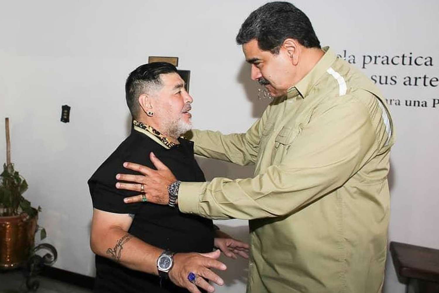 Diego Maradona viajó a Venezuela para brindarle apoyo a Nicolás Maduro