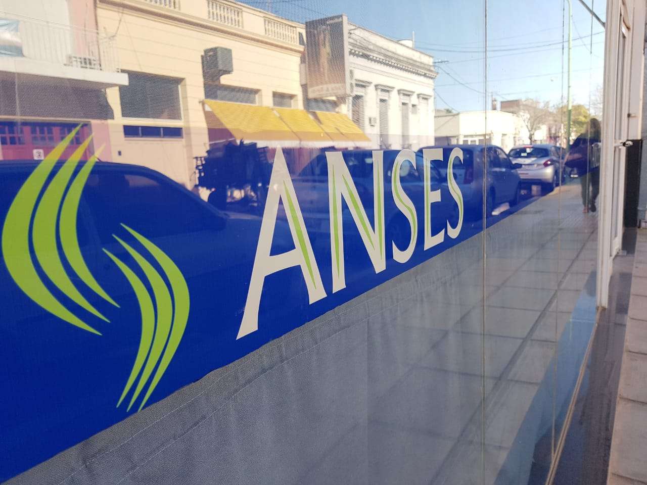 Los bancos continúan con los pagos del Anses