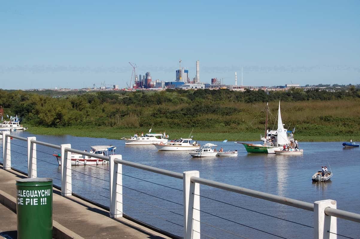 Reclaman "urgentes explicaciones legales" por los cambios en el digesto del río Uruguay