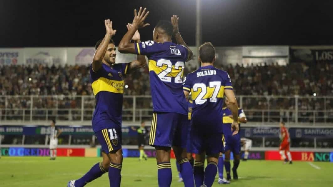 Con Tevez brillante, Boca goleó en Santiago del Estero y sigue dando pelea
