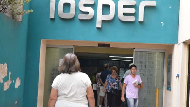 Iosper resolvió regular el ingreso a los edificios donde se realizan trámites