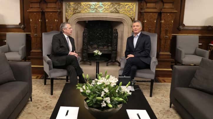 Macri pidió "mantenerse unidos" y "acompañar" las medidas del Gobierno
