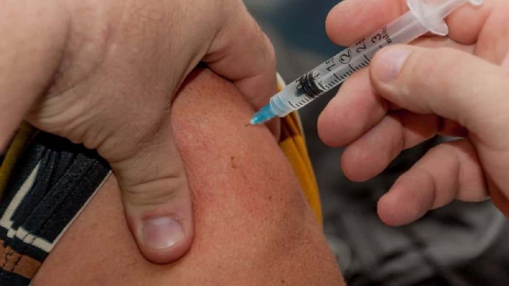 Comenzó la campaña de vacunación antigripal para los adultos mayores