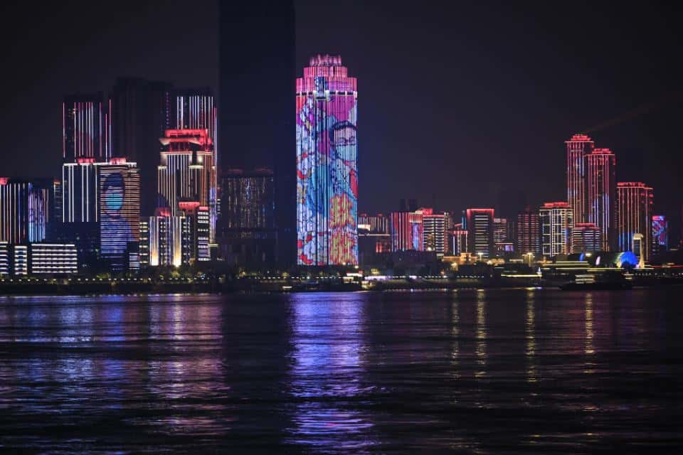 El espectacular show de luces que hizo Wuhan cuando terminó la cuarentena