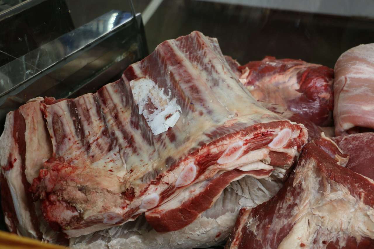 Pese al desplome del precio de la carne en Buenos Aires, en la ciudad se mantiene igual