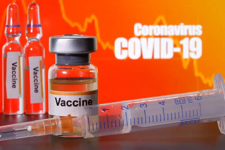 Estiman que la vacuna contra el Covid llegará "a mediados de 2021" a la Argentina