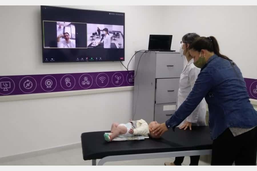 Un bebé operado en Paraná fue atendido de forma virtual desde el Hospital Centenario