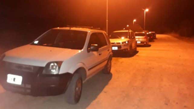 Clausuraron una fiesta con más de 50 personas: tres vehículos secuestrados