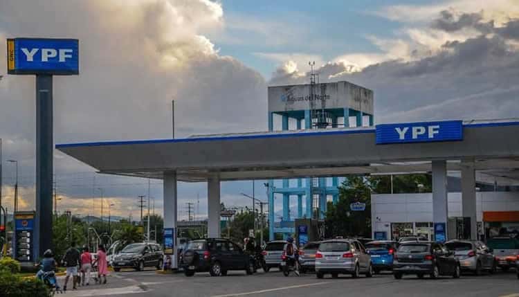 YPF aumentó todos sus combustibles en un rango del 3.5 al 5 por ciento