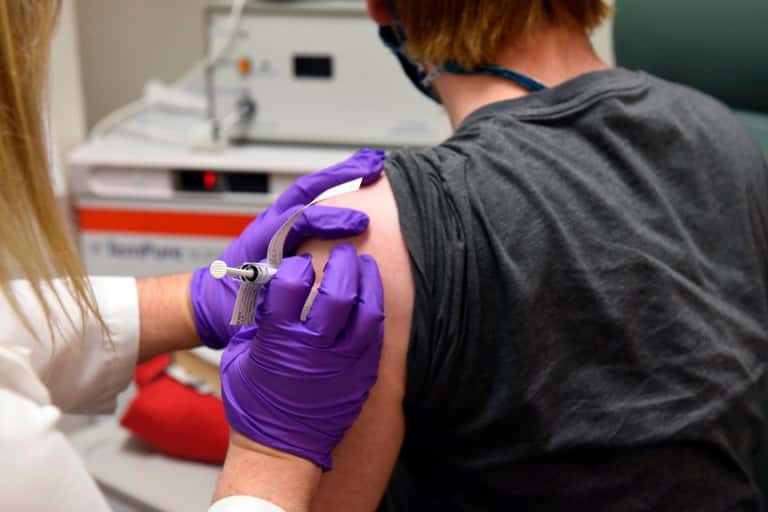 Pfizer comenzará a probar su vacuna contra el COVID-19 en menores a partir de los 12 años