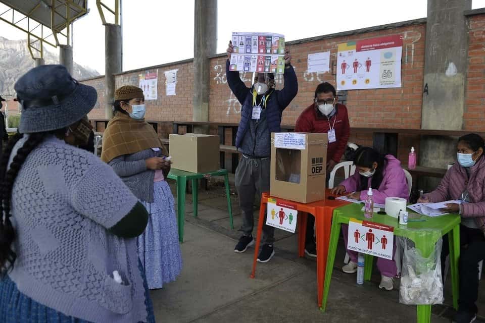 Elecciones Bolivia 2020: cerraron las urnas pero el resultado quedó demorado