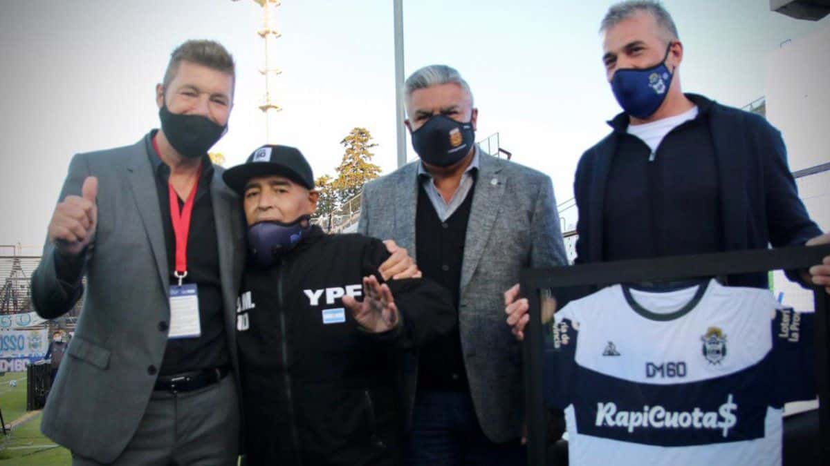 Internaron a Diego Maradona en La Plata