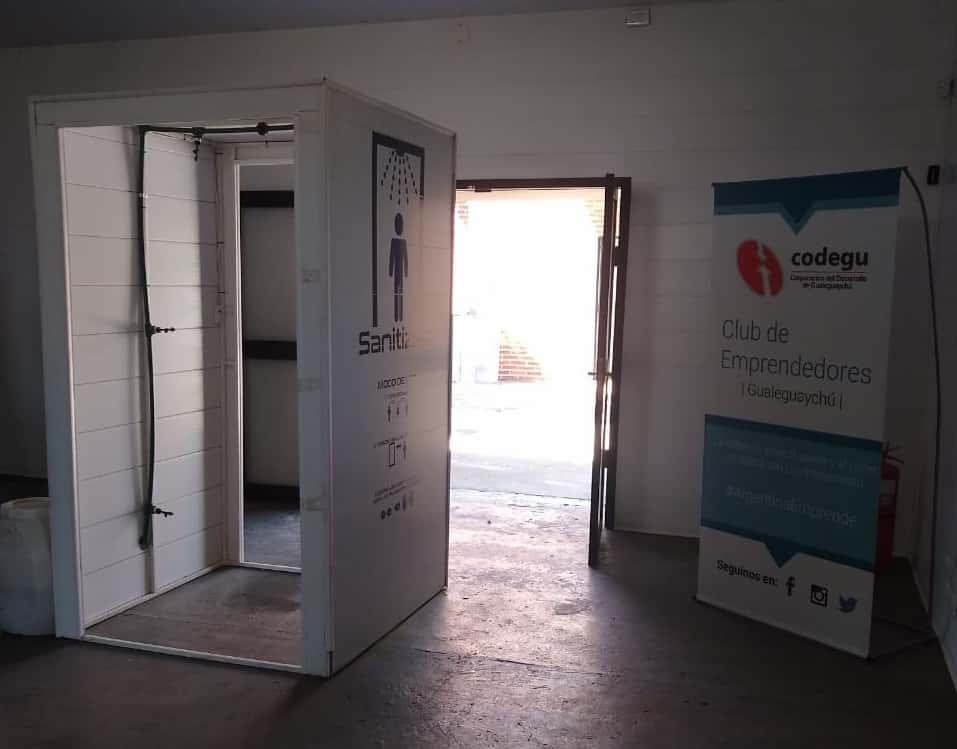 Emprendedores entregaron una cabina sanitizante a Codegu