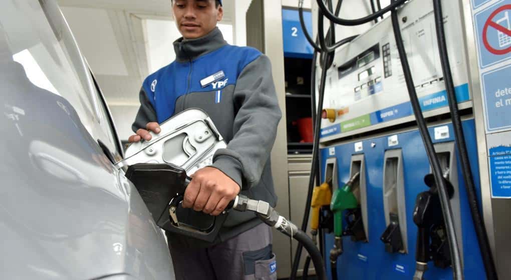 YPF aumentó los combustibles 2,5% promedio en todo el país