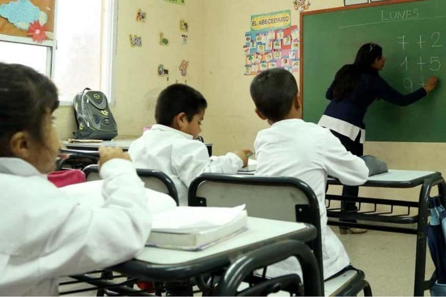 Estudiantes de primaria de Entre Ríos recibirán más de 359 mil libros de Lengua y Matemática
