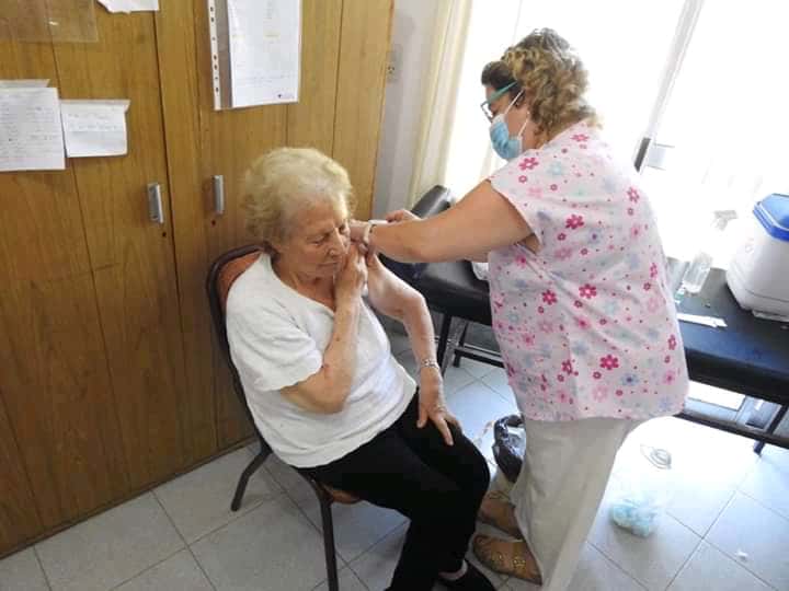 El Hospital realizó la vacunación del 90% de los geriátricos del departamento Gualeguaychú