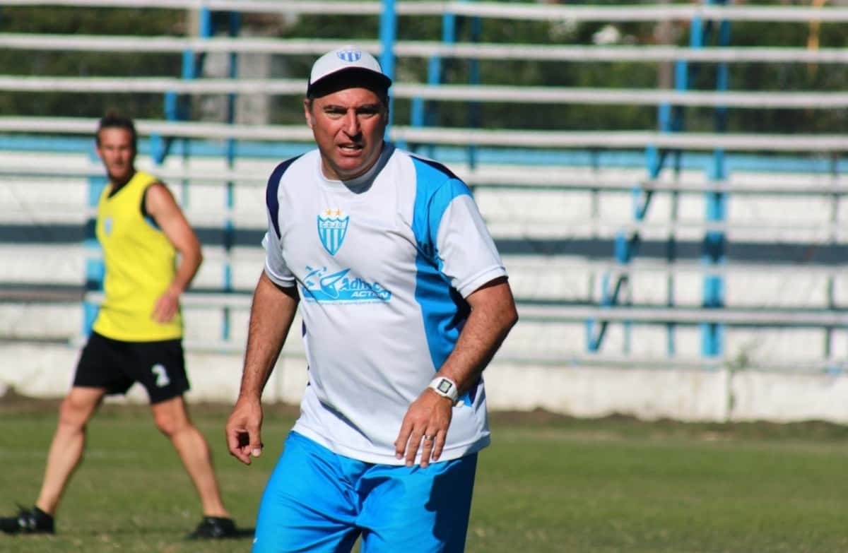 Carlos Macchi será el director deportivo de Juventud Unida