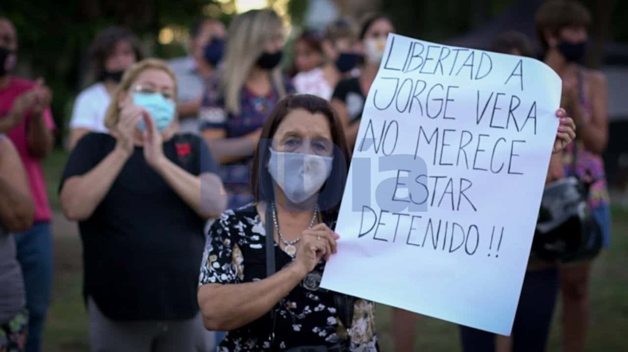 Casi un centenar de personas  reclamó por la libertad del enfermero Jorge Vera