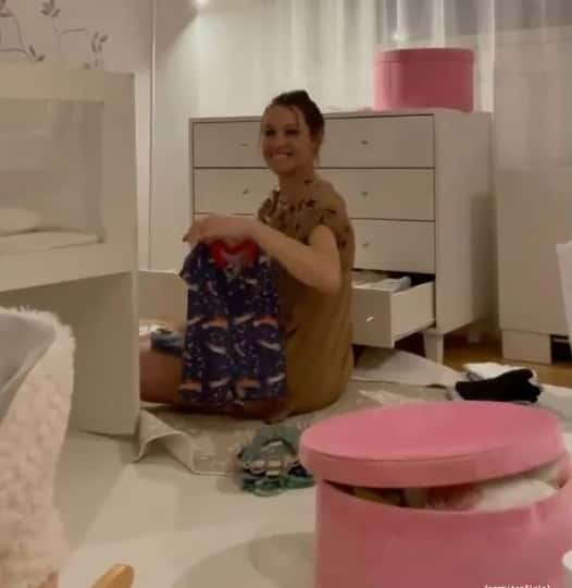 Pampita mostró un adelanto de cómo será la habitación de su hija
