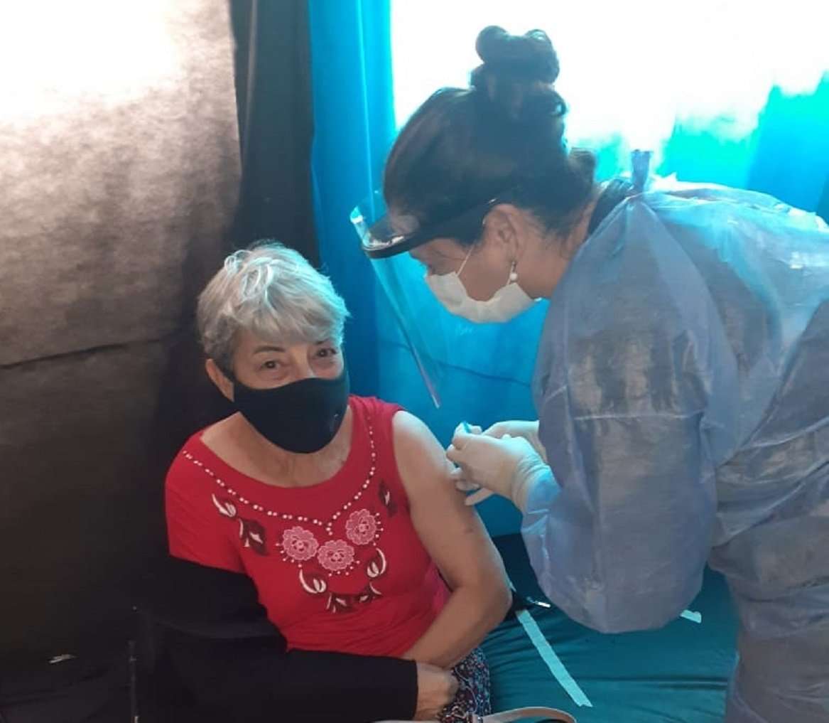 Pueblo Belgrano busca completar la vacunación a los mayores de 70 años 