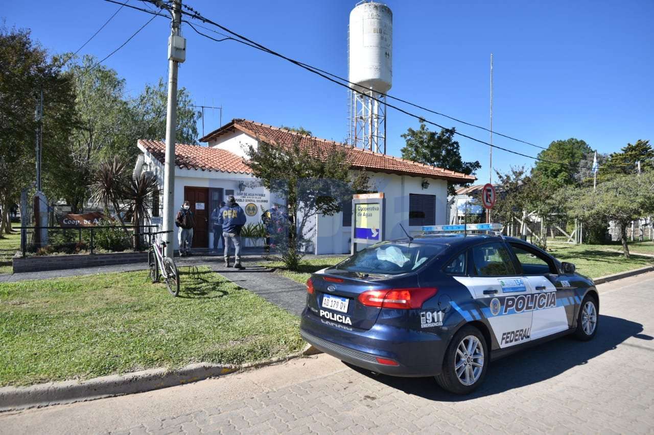 La Justicia Federal busca información en la Cooperativa de Agua de Pueblo Belgrano