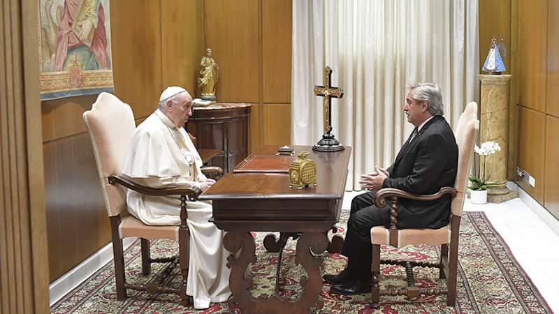 Alberto Fernández se reunió a solas con el papa Francisco en el Vaticano