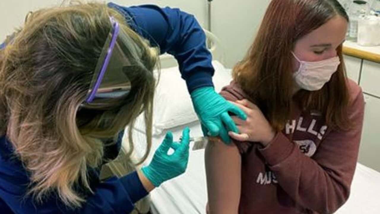 El Gobierno pidió evidencia científica para vacunar con Sinopharm a niños y adolescentes