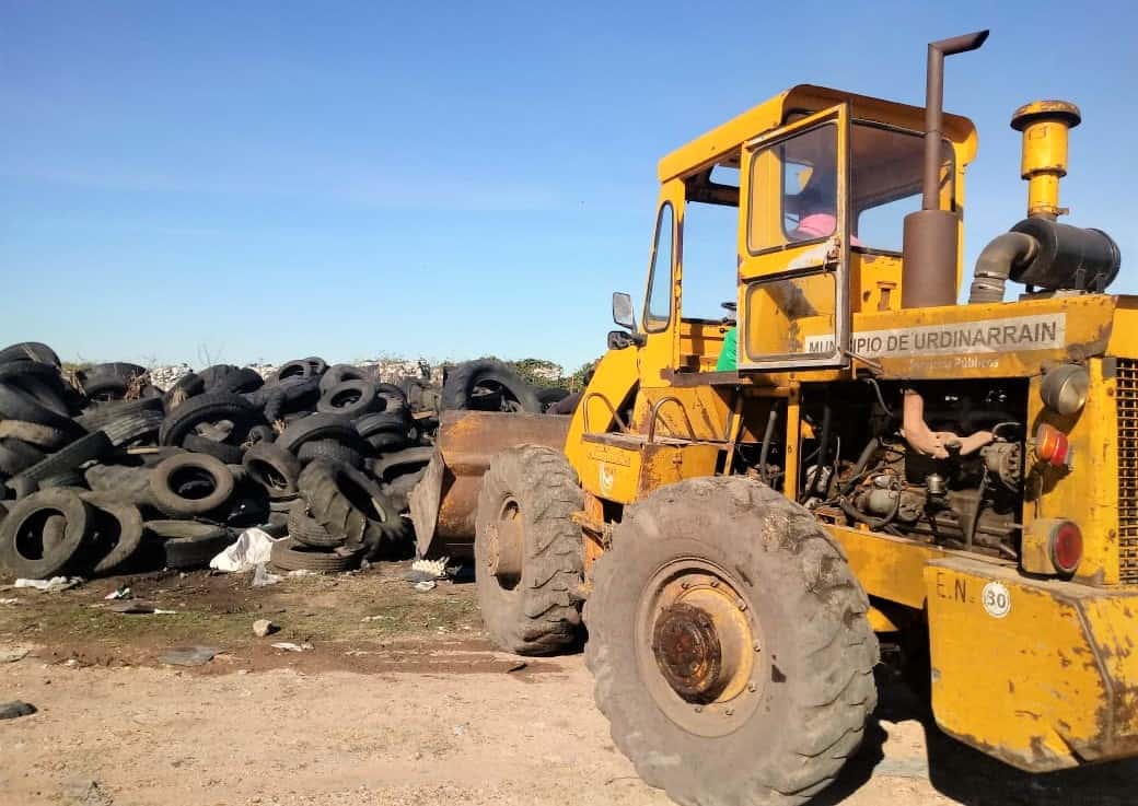 El Municipio de Urdinarrain avanza en el reciclado de neumáticos en desuso
