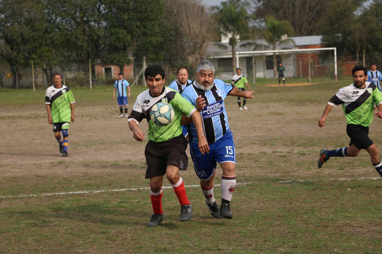 Volvió el fútbol de veteranos: Chacarita frenó a Termas