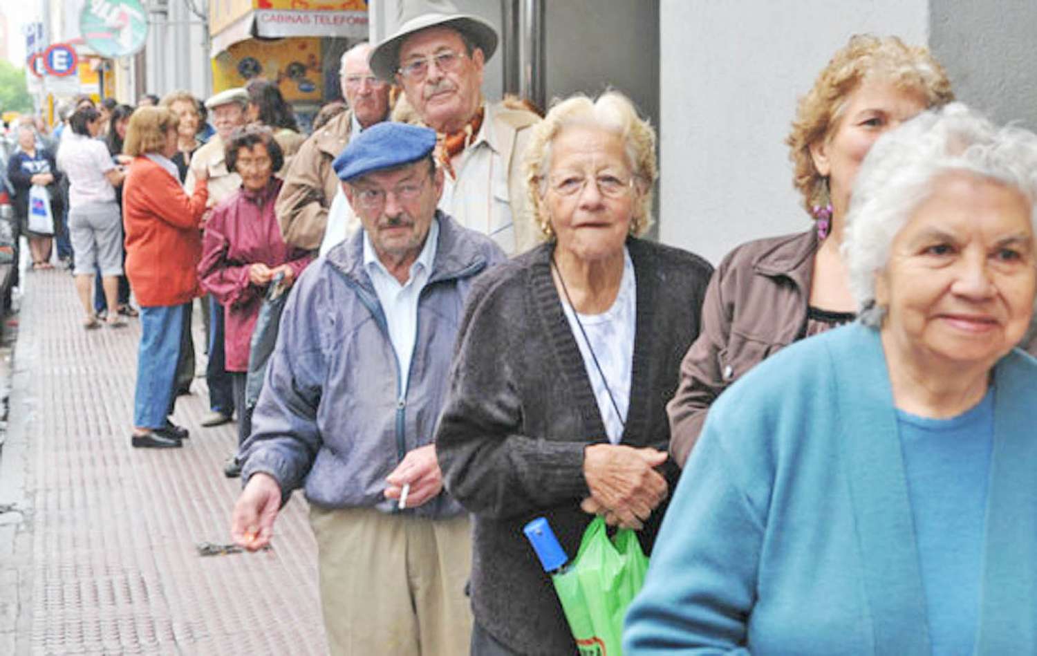 El Gobierno oficializó el pago del bono para los jubilados: cuánto cobrará cada beneficiario