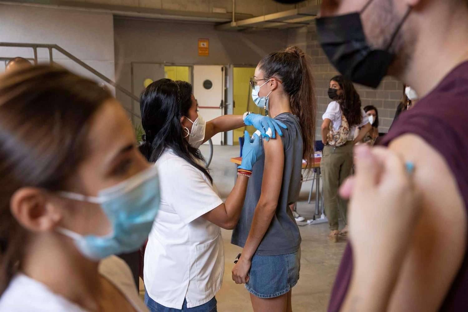 Llegan a Entre Ríos más de 27 mil dosis de vacunas Moderna para adolescentes