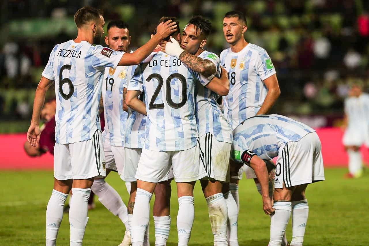 Argentina fue superior y venció a Venezuela con momentos de gran juego