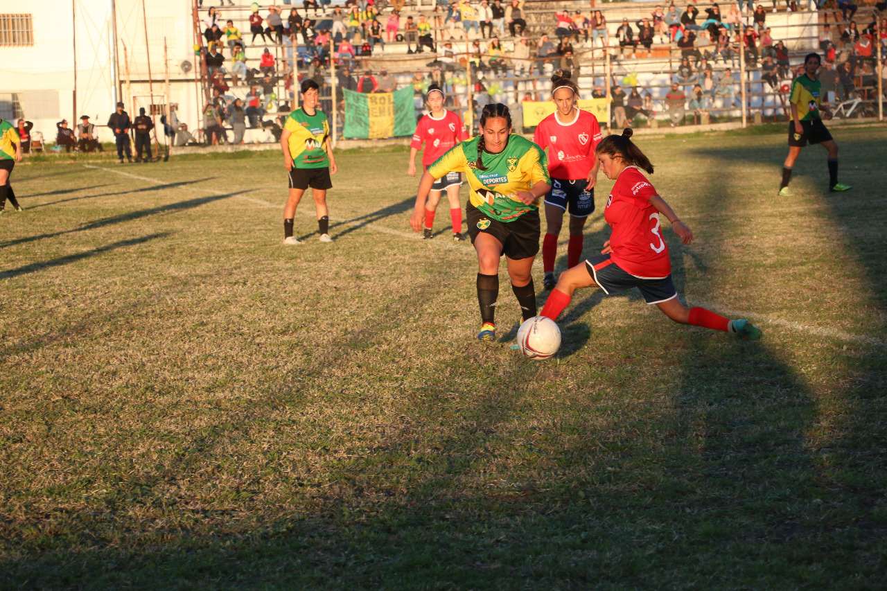 La Copa Gualeguaychú de fútbol femenino llevará el nombre de Ricardo Maiztegui