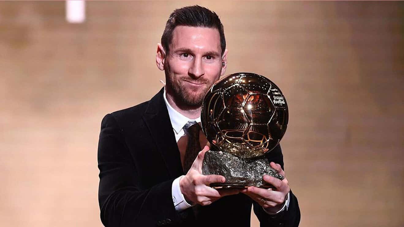 Messi extiende su reinado con el séptimo Balón de Oro teñido de celeste y blanco