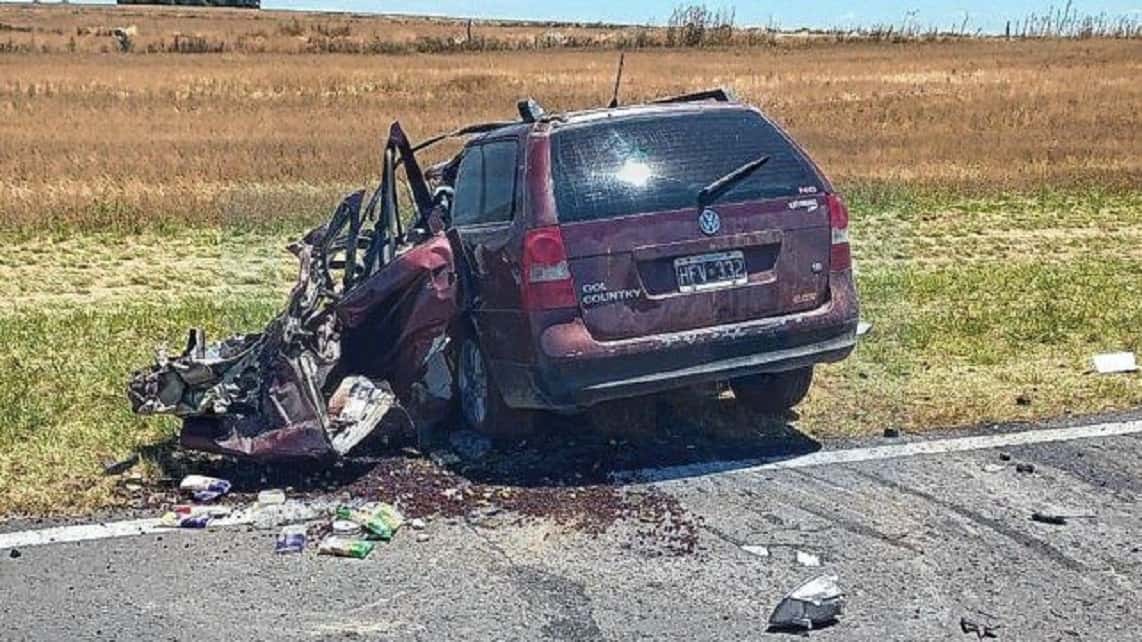 Fatal accidente en Ruta 12: un hombre murió al chocar con su auto contra un camión