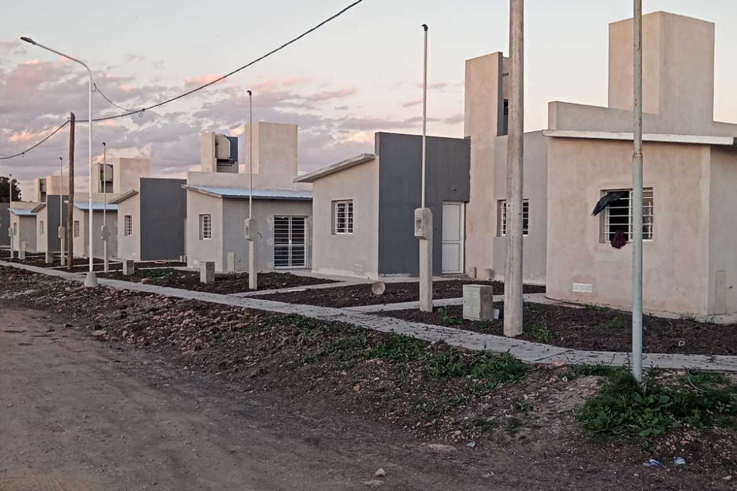 Se firmaron convenios para la ejecución de viviendas en 16 localidades entrerrianas
