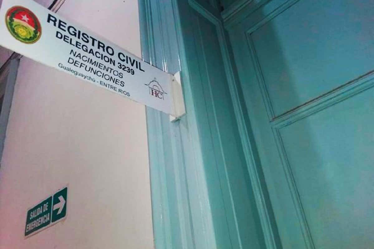 Condenaron a un hombre y a su abogada por querer comprar una bebé en Gualeguaychú