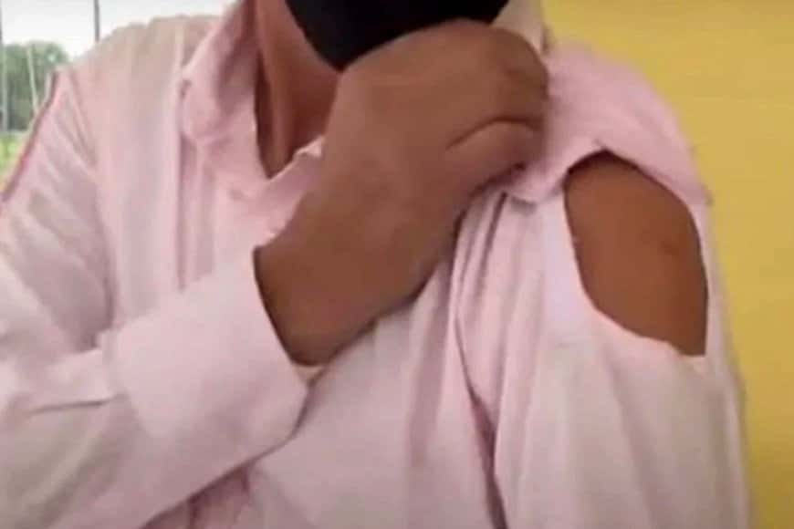 Un entrerriano patentó una camisa especial para vacunarse sin sacarse la misma