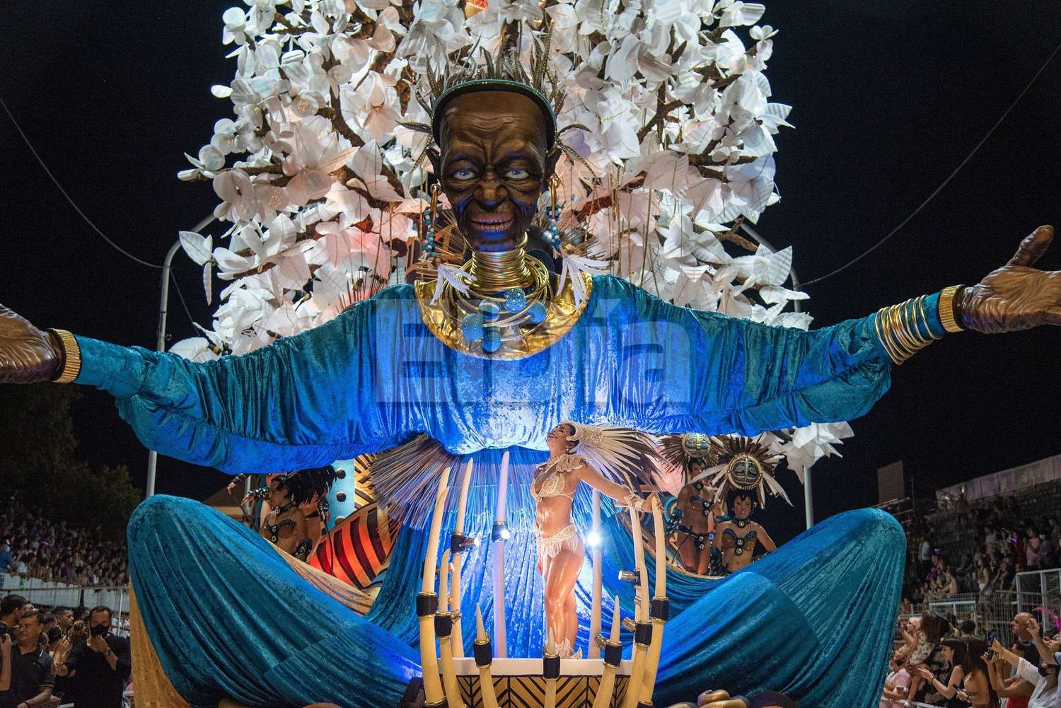 El Carnaval del País firmó contrato con una nueva productora para que comercialice el espectáculo