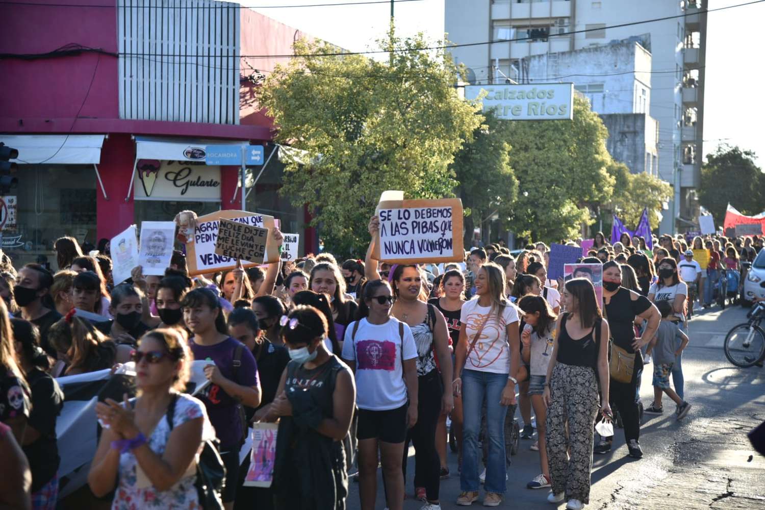 marcha 8m gualeguaychú 2022