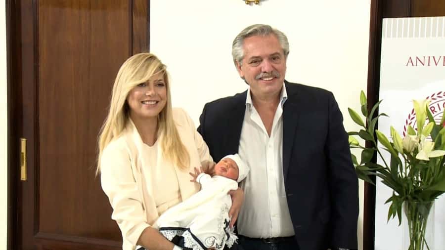 Alberto Fernández y Fabiola Yáñez presentaron a su hijo: "Es un oasis en un tiempo tan difícil"