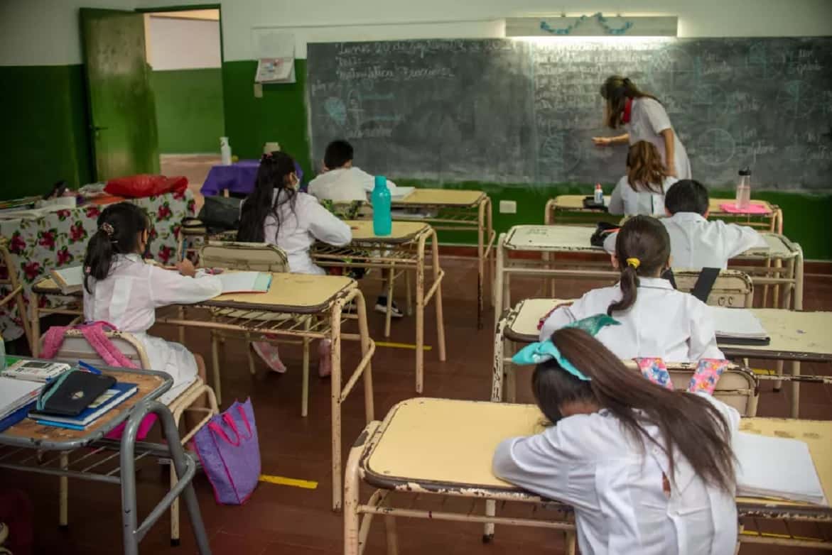 Los senadores de Más para Entre Ríos habilitarán la vía de contratación directa para la refacción de escuelas